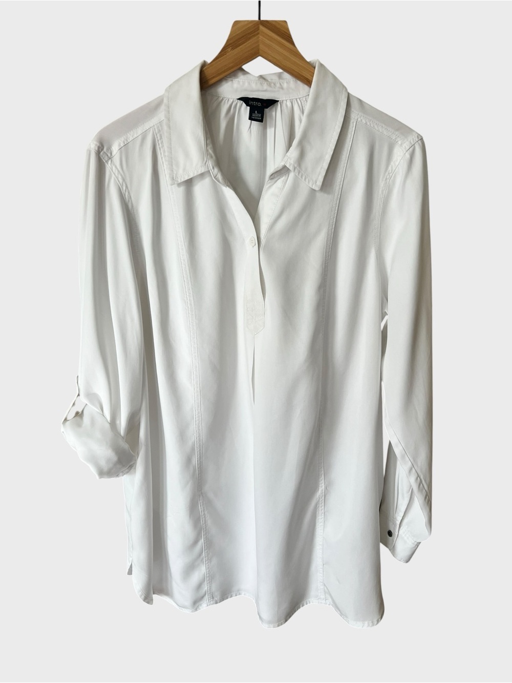 Intro Classic White Long-Sleeve Women's Blouse